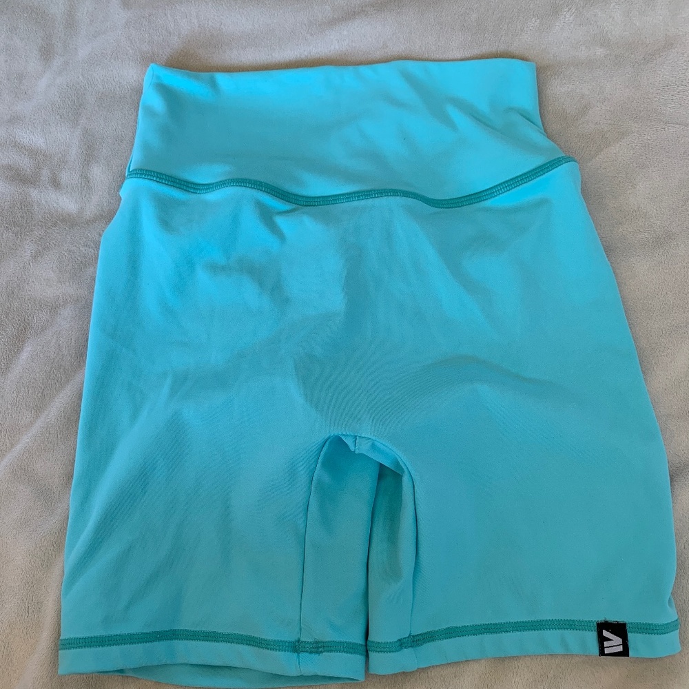 xs scrunch bum athletic shorts